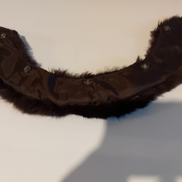 Dark Brown Mink Collar - Picture 2 of 3